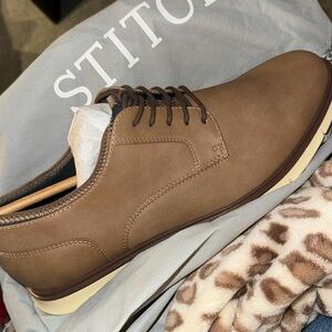 RYE BY HAWKER RYE
Sulcatus‎ PU Nubuck Hybrid Derby